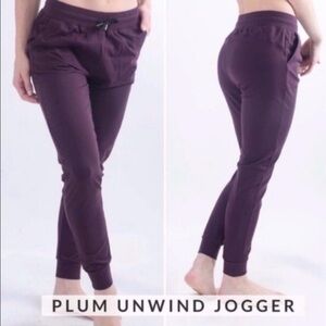 ZYIA Plum Unwind Jogger Medium Activewear